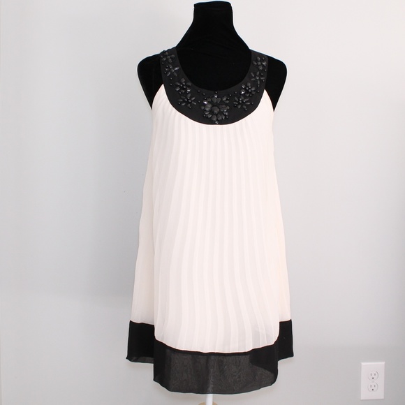 bizz princess Dresses & Skirts - Bizz Princess White Plisse Cream Embellished Dress